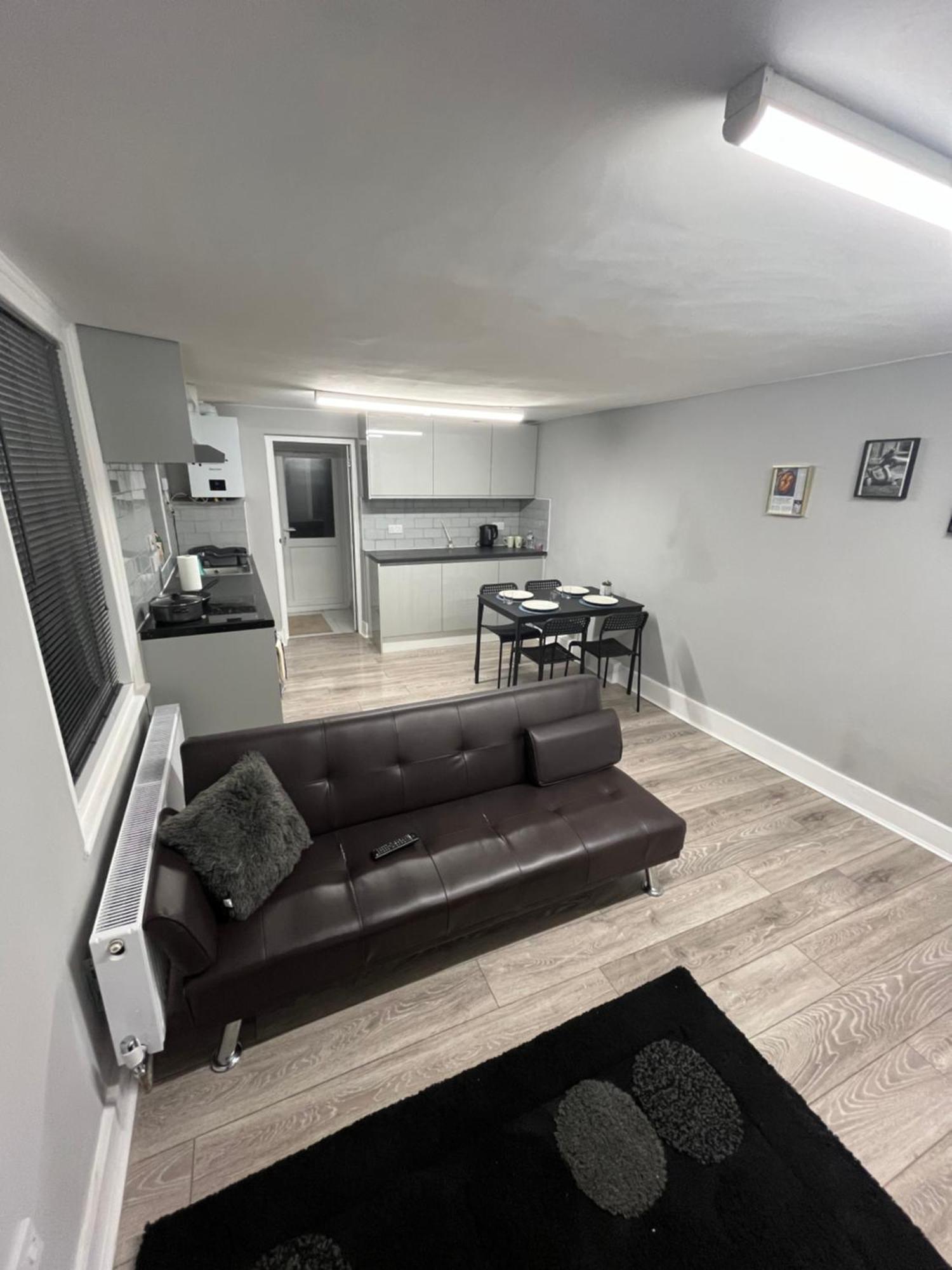 ロンドンCozy Two Bed In Brixton Next To Stationアパートメント エクステリア 写真