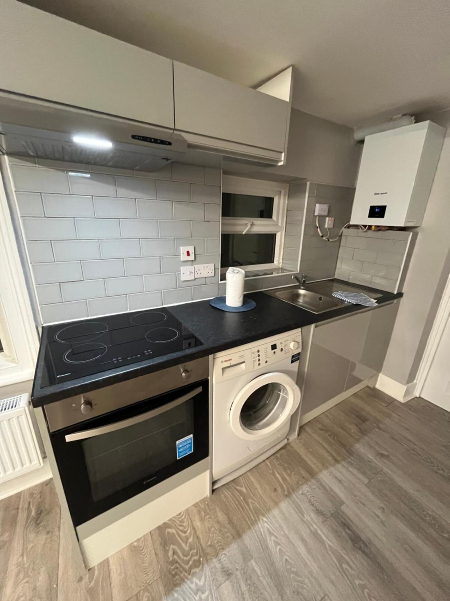 ロンドンCozy Two Bed In Brixton Next To Stationアパートメント エクステリア 写真